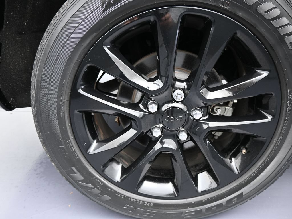 Used 2020 Jeep Grand Cherokee Altitude RWD image 42