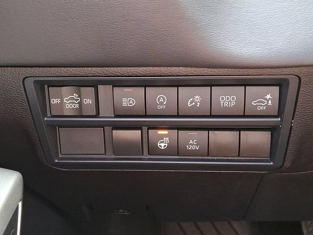 Certified 2025 Toyota Tundra Platinum AWD/4WD image 25