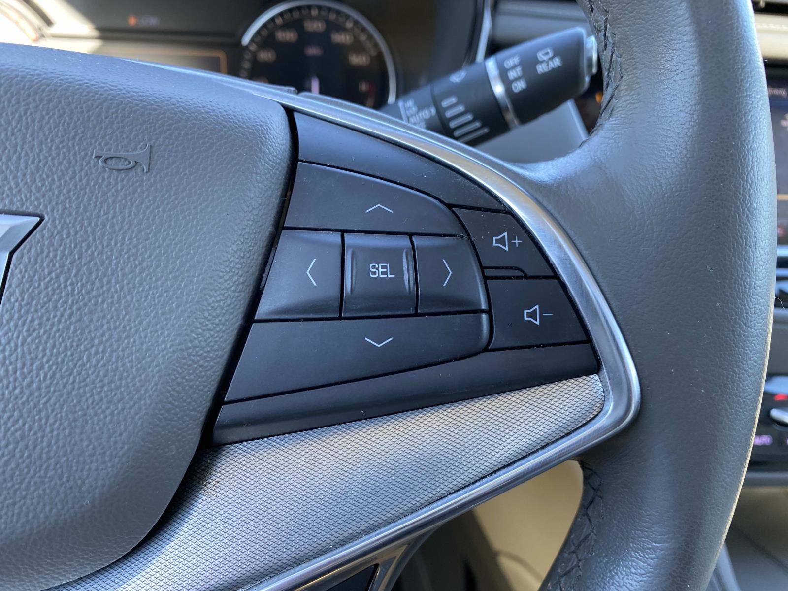 Used 2021 Cadillac XT5 Premium Luxury image 16