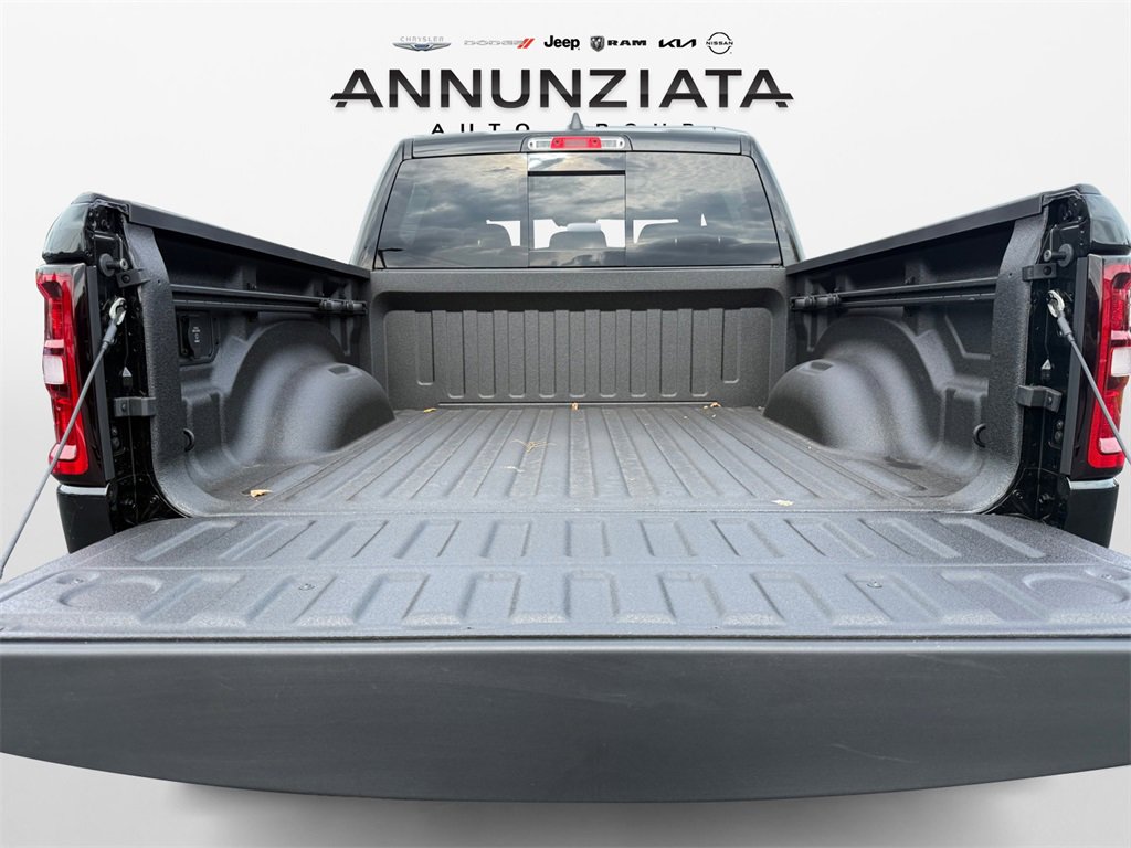New 2026 RAM 1500 4x4 Crew Cab image 18