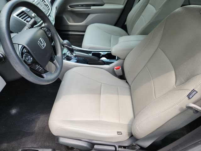 Used 2017 Honda Accord LX image 14