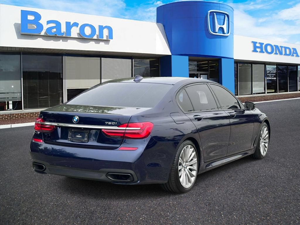 Used 2018 BMW 750i xDrive AWD/4WD image 5