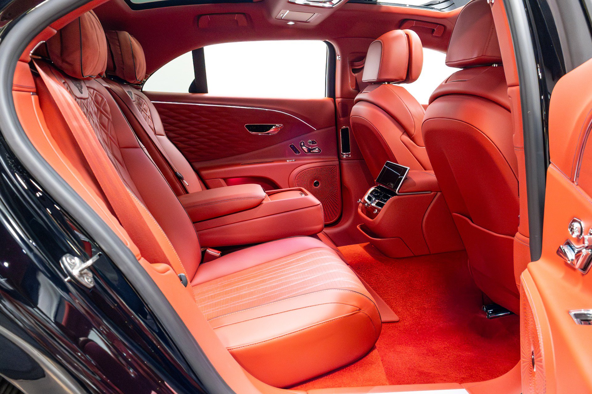 Used 2020 Bentley Flying Spur W12 w/ First Edition Specification image 30