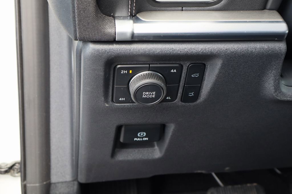 Used 2025 Ford Expedition Max Platinum AWD/4WD image 13