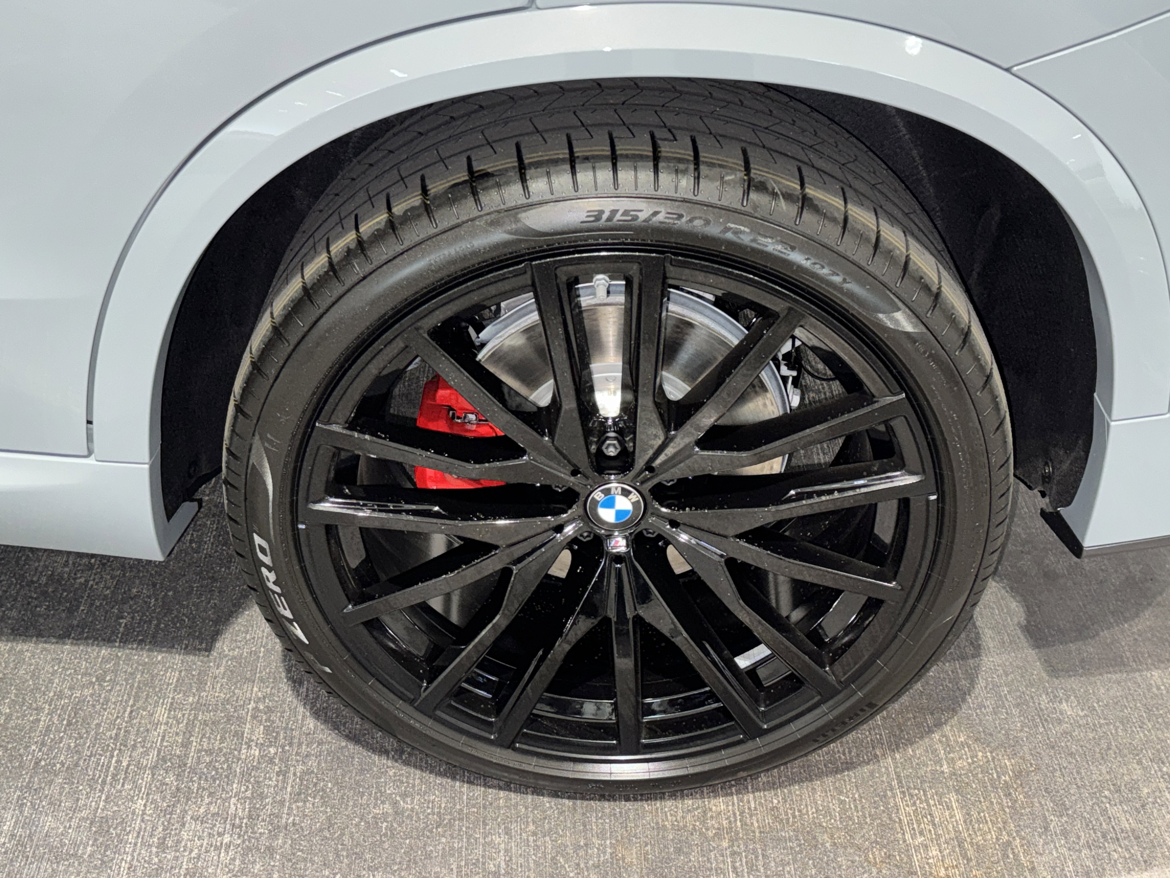 New 2026 BMW X5 sDrive40i w/ M Sport Package image 25