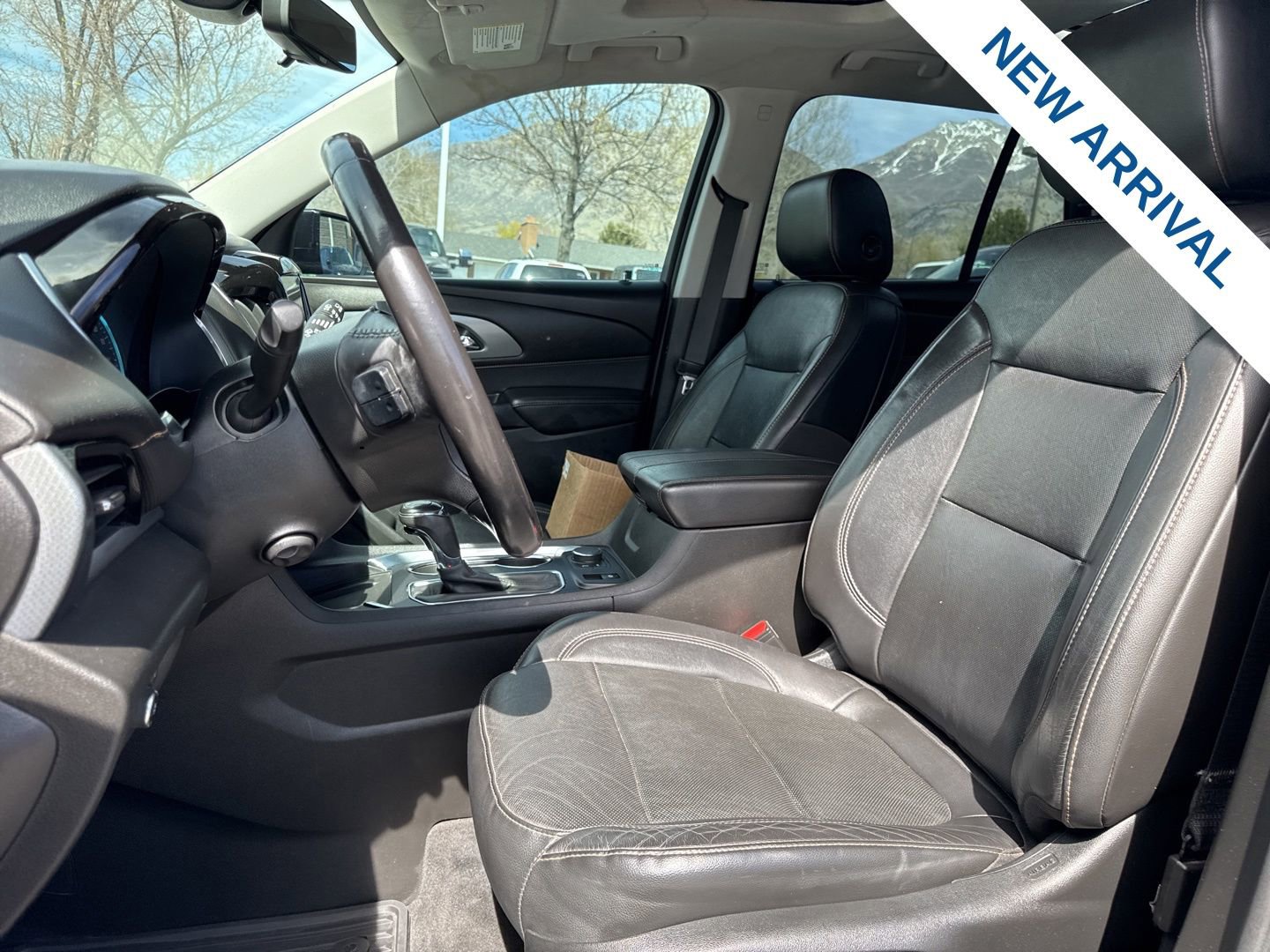 Used 2020 Chevrolet Traverse Premier image 17