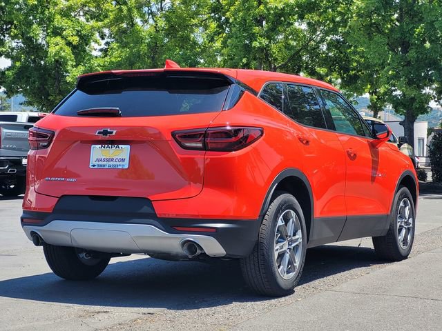 Used 2025 Chevrolet Blazer LT AWD/4WD image 6