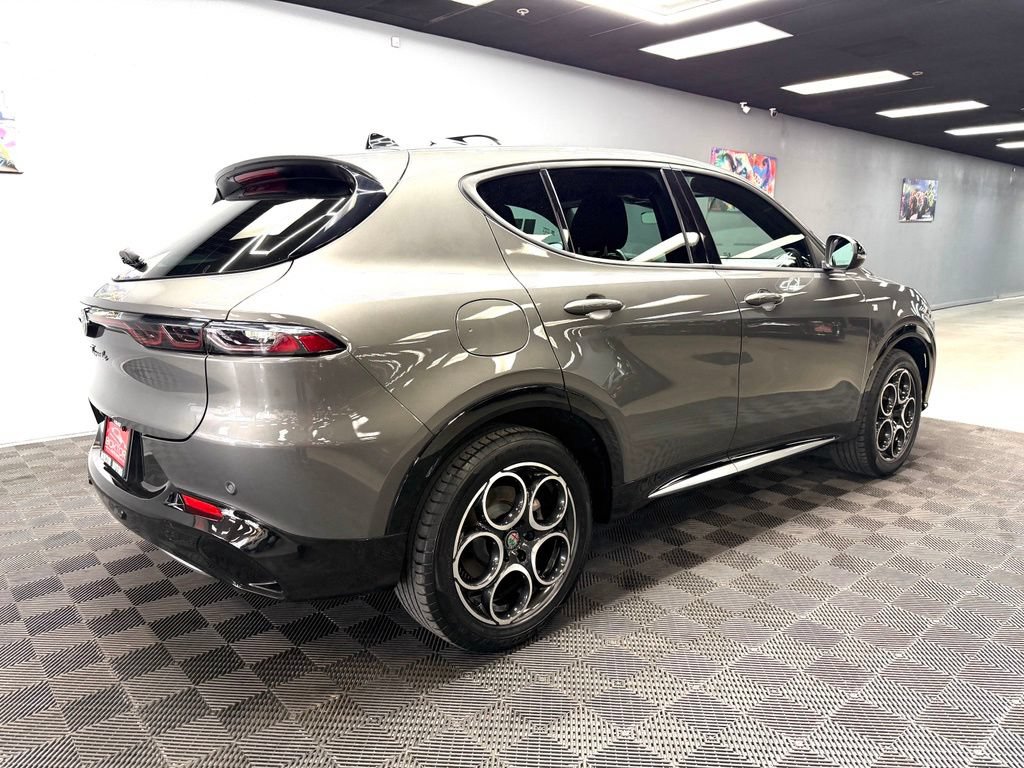 Used 2024 Alfa Romeo Tonale Ti AWD/4WD image 15