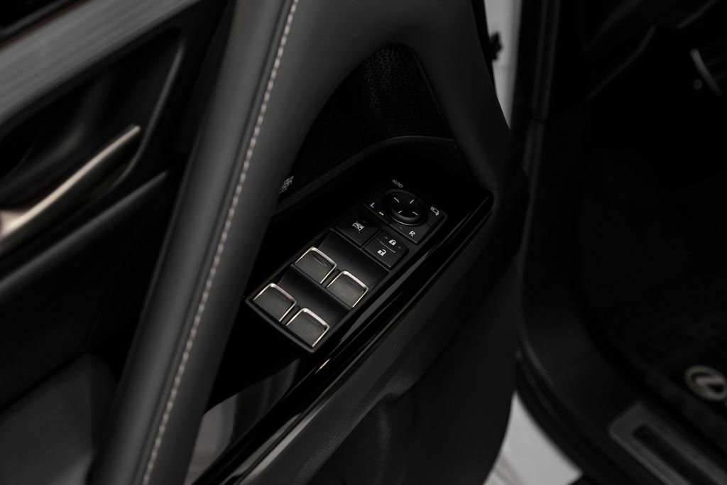 Used 2023 Lexus LX 600 F Sport image 40