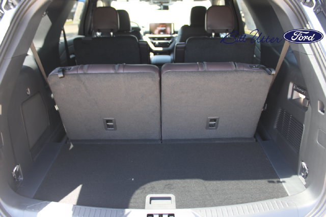 New 2026 Ford Explorer Platinum RWD image 6