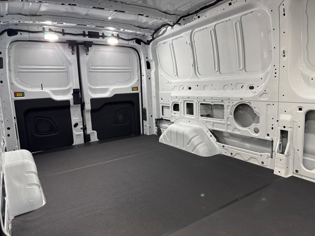 New 2026 Ford Transit 250 Low Roof RWD image 31