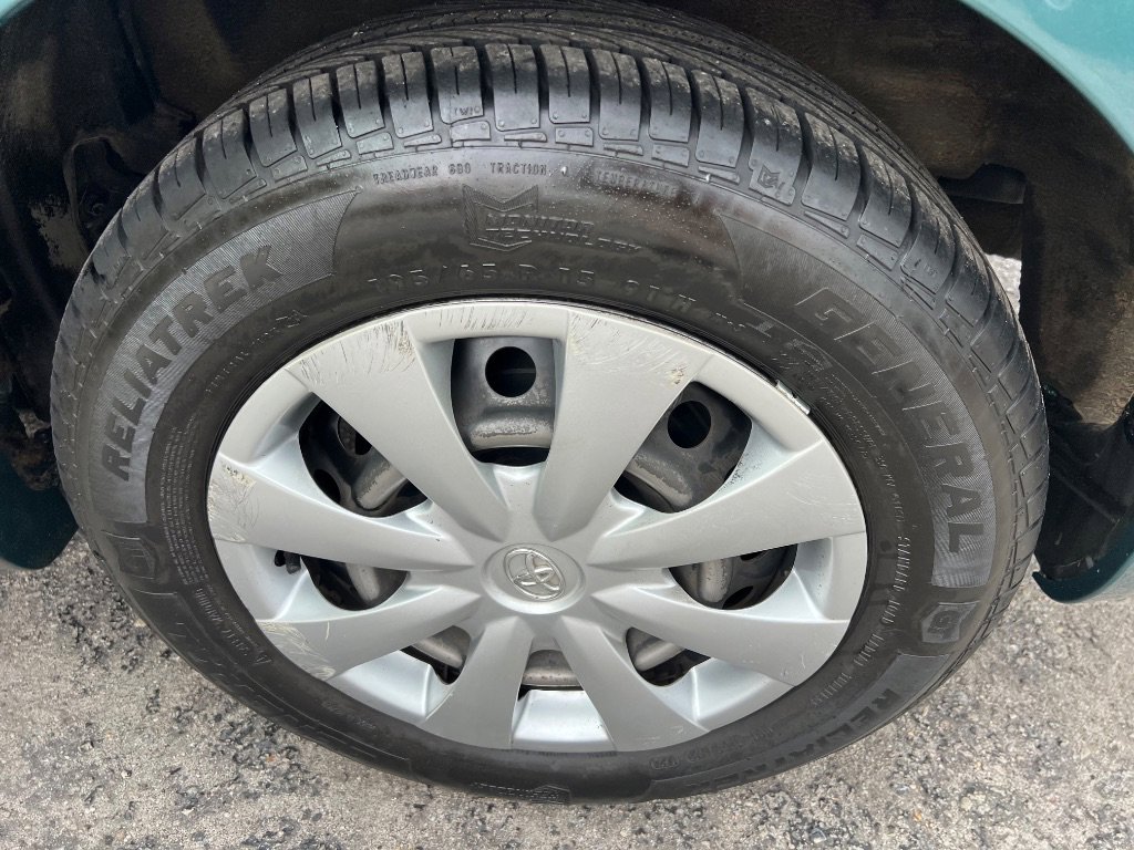 Used 2009 Toyota Corolla LE FWD image 26