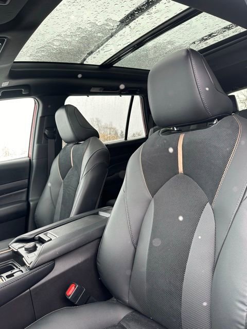 Used 2026 Toyota Grand Highlander AWD Hybrid image 42