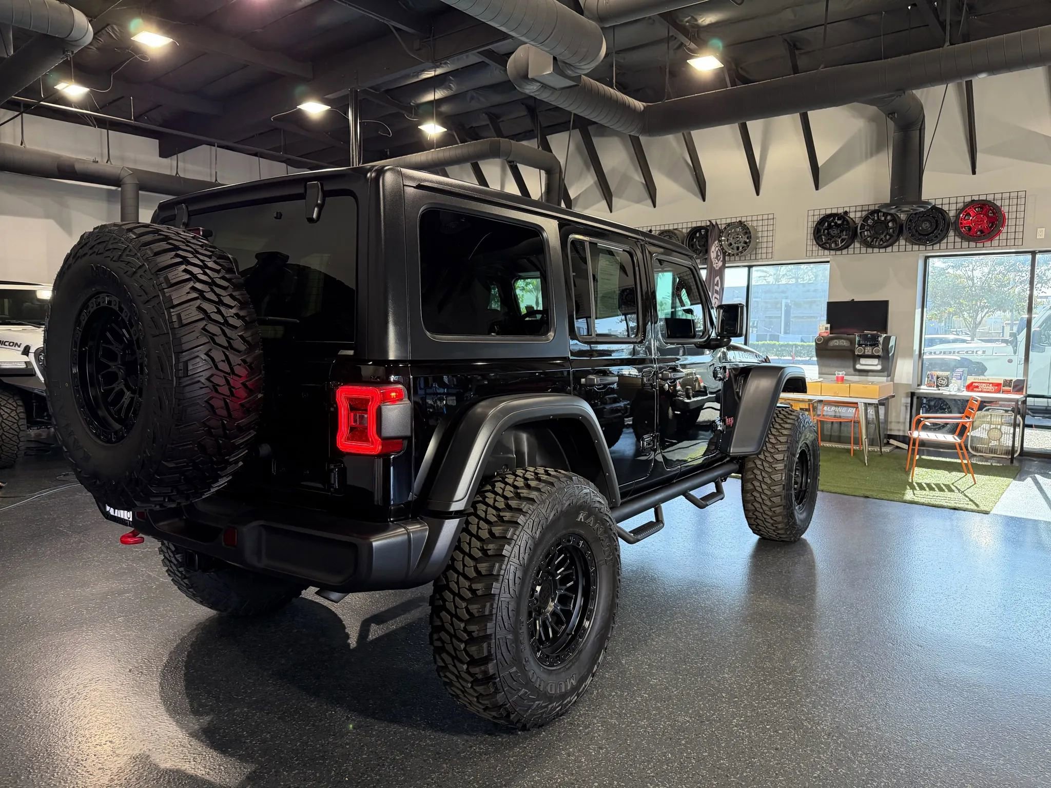 Used 2024 Jeep Wrangler Unlimited Rubicon image 28