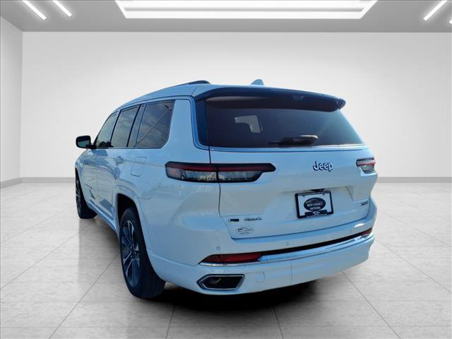 Used 2022 Jeep Grand Cherokee L Overland w/ Luxury Tech Group IV AWD/4WD image 8