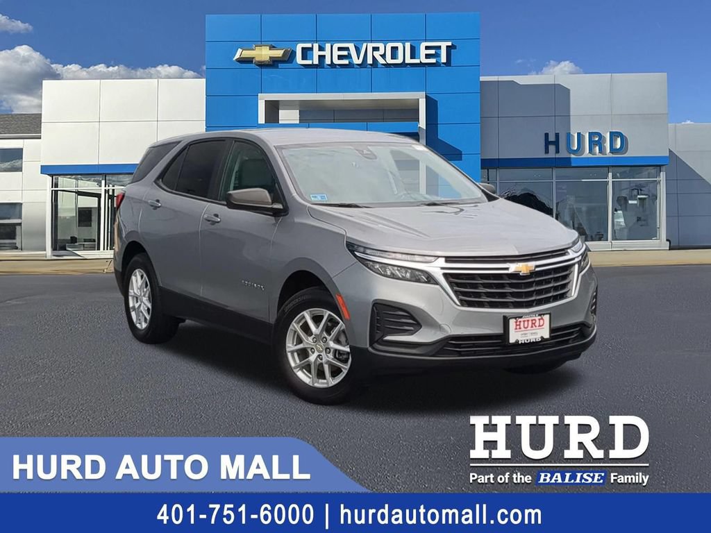 Used 2023 Chevrolet Equinox LS w/ LS Convenience Package AWD/4WD image 1