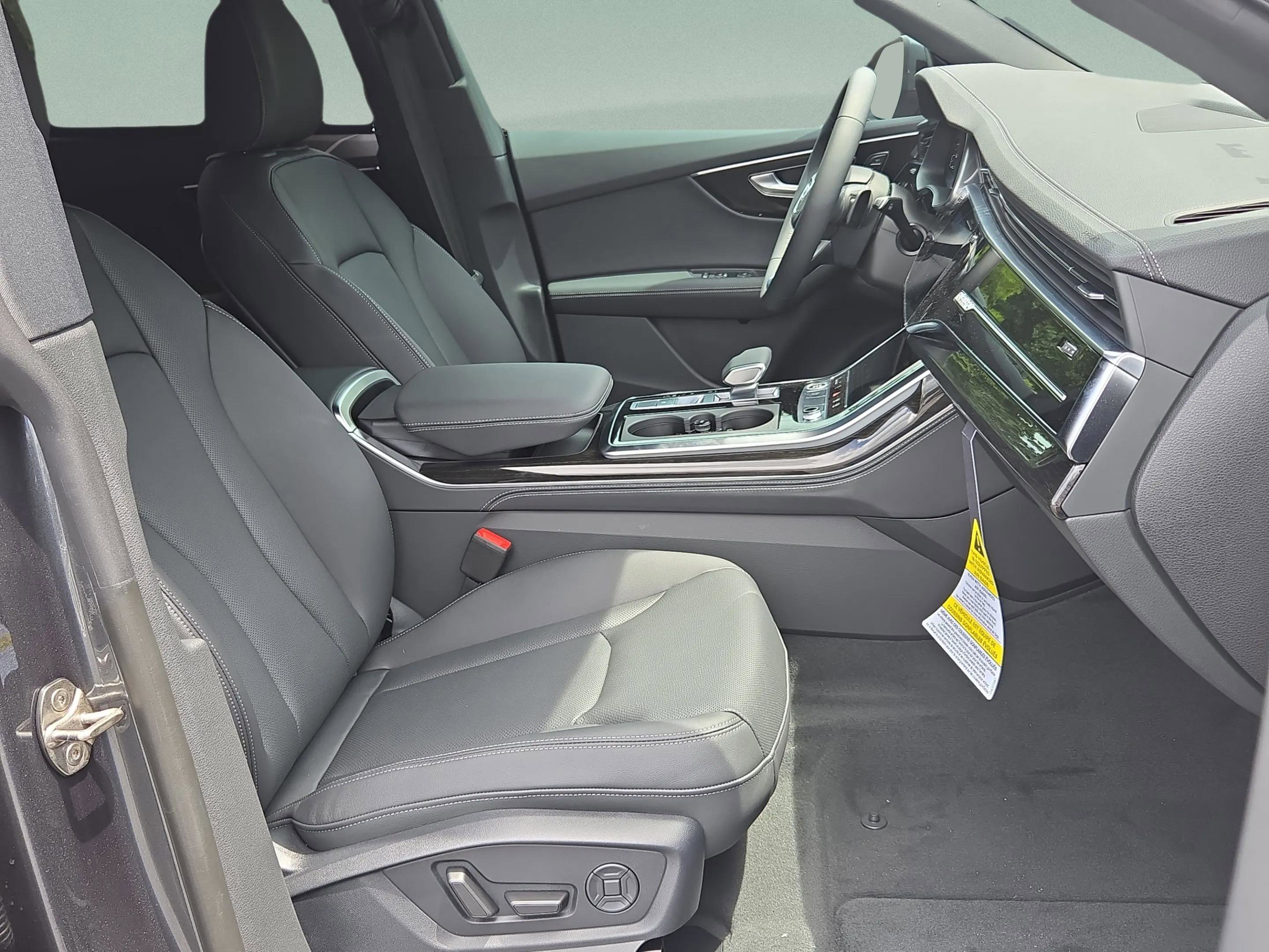 New 2025 Audi Q8 Premium Plus image 14