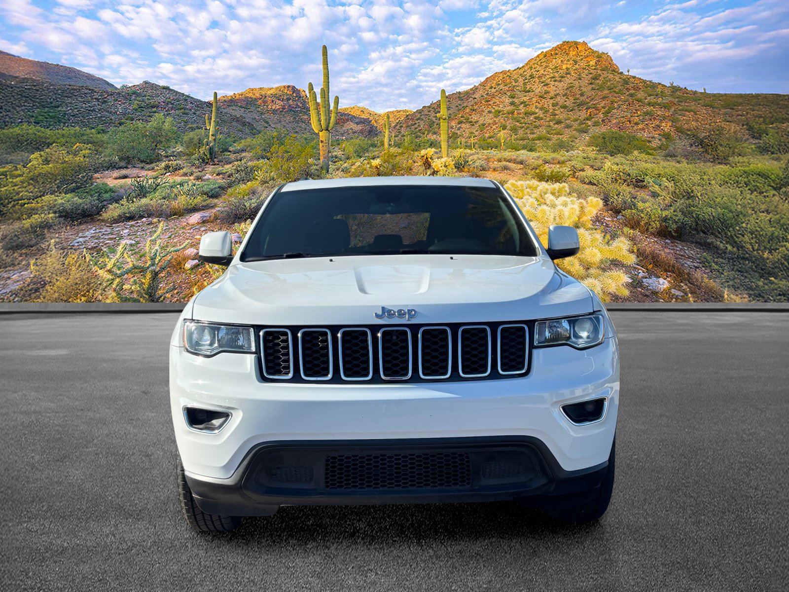 Used 2020 Jeep Grand Cherokee Laredo RWD image 6