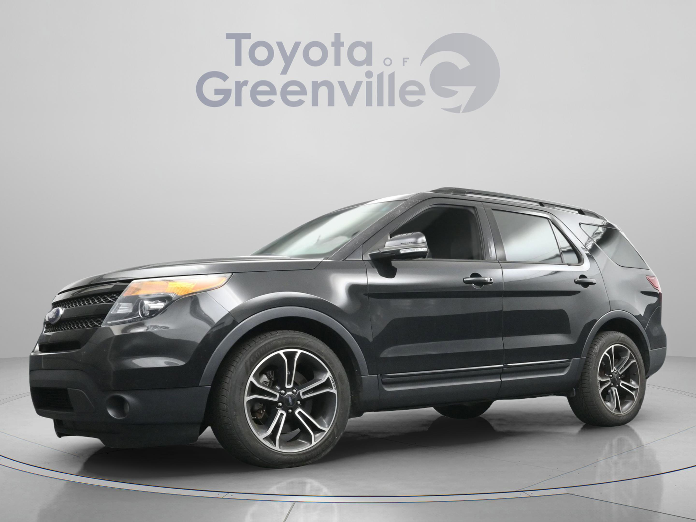 Used 2015 Ford Explorer Sport w/ Equipment Group 401A AWD/4WD image 2