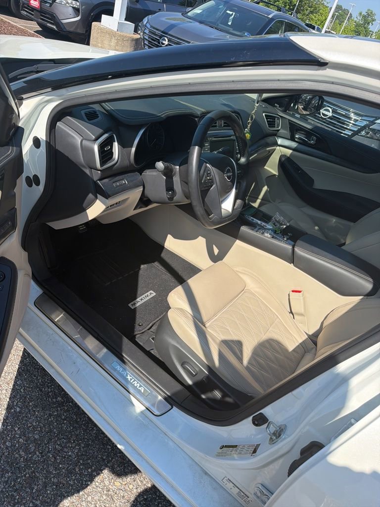 Used 2023 Nissan Maxima Platinum w/ Sport Mat Group FWD image 6