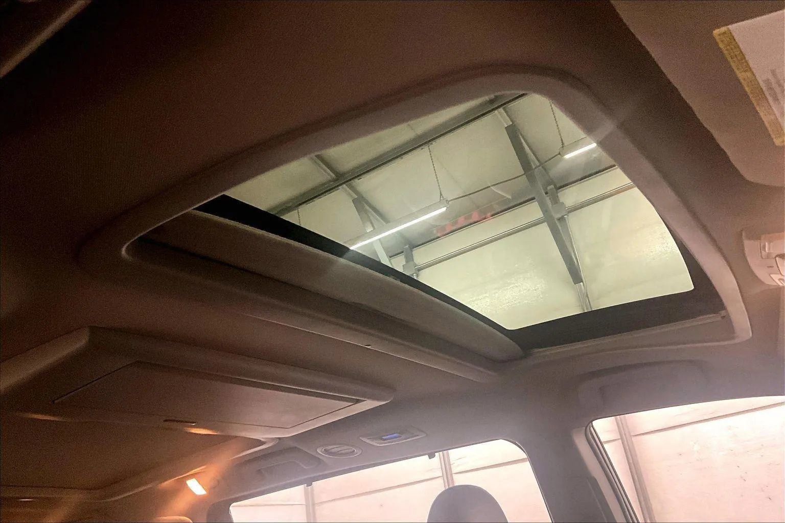 Used 2015 Toyota Sienna Limited Premium image 22