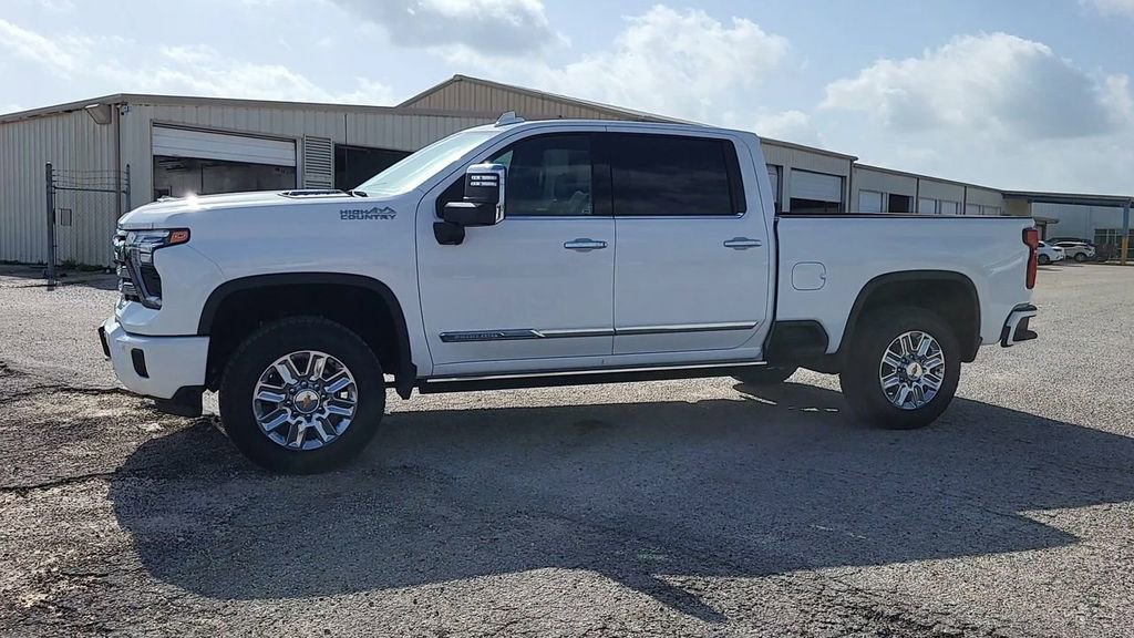 New 2024 Chevrolet Silverado 2500 High Country w/ High Country Premium Package image 4
