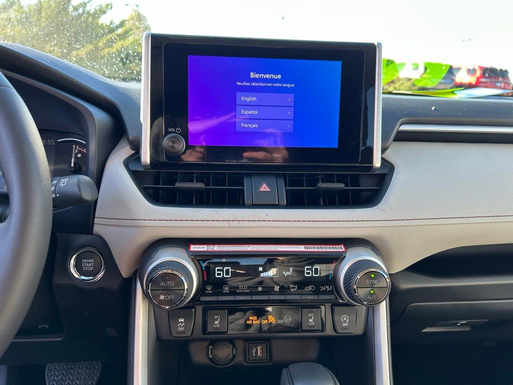 Used 2025 Toyota RAV4 XLE image 17