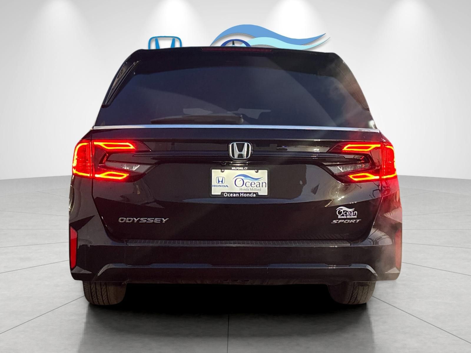 Used 2025 Honda Odyssey Sport-L image 4