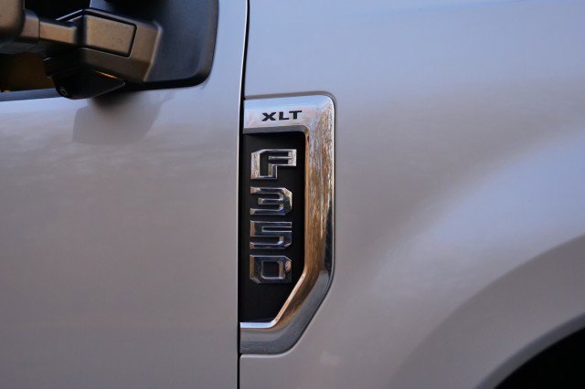 Used 2019 Ford F350 XLT w/ XLT Premium Package image 44