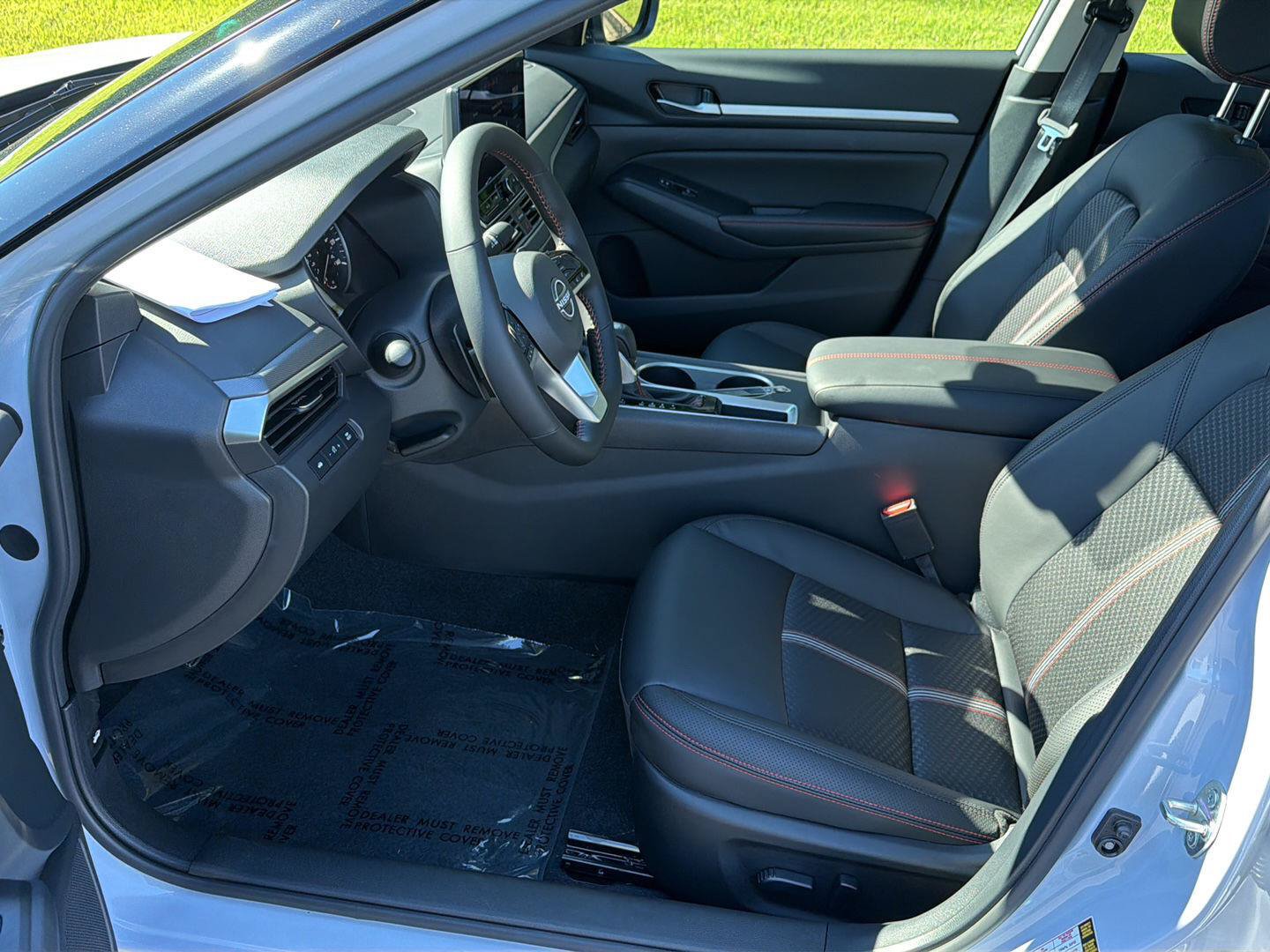 New 2026 Nissan Altima 2.5 SR w/ SR Midnight Edition Package FWD image 10