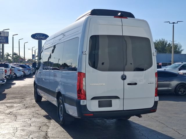 Used 2025 Mercedes-Benz Sprinter 2500 image 3