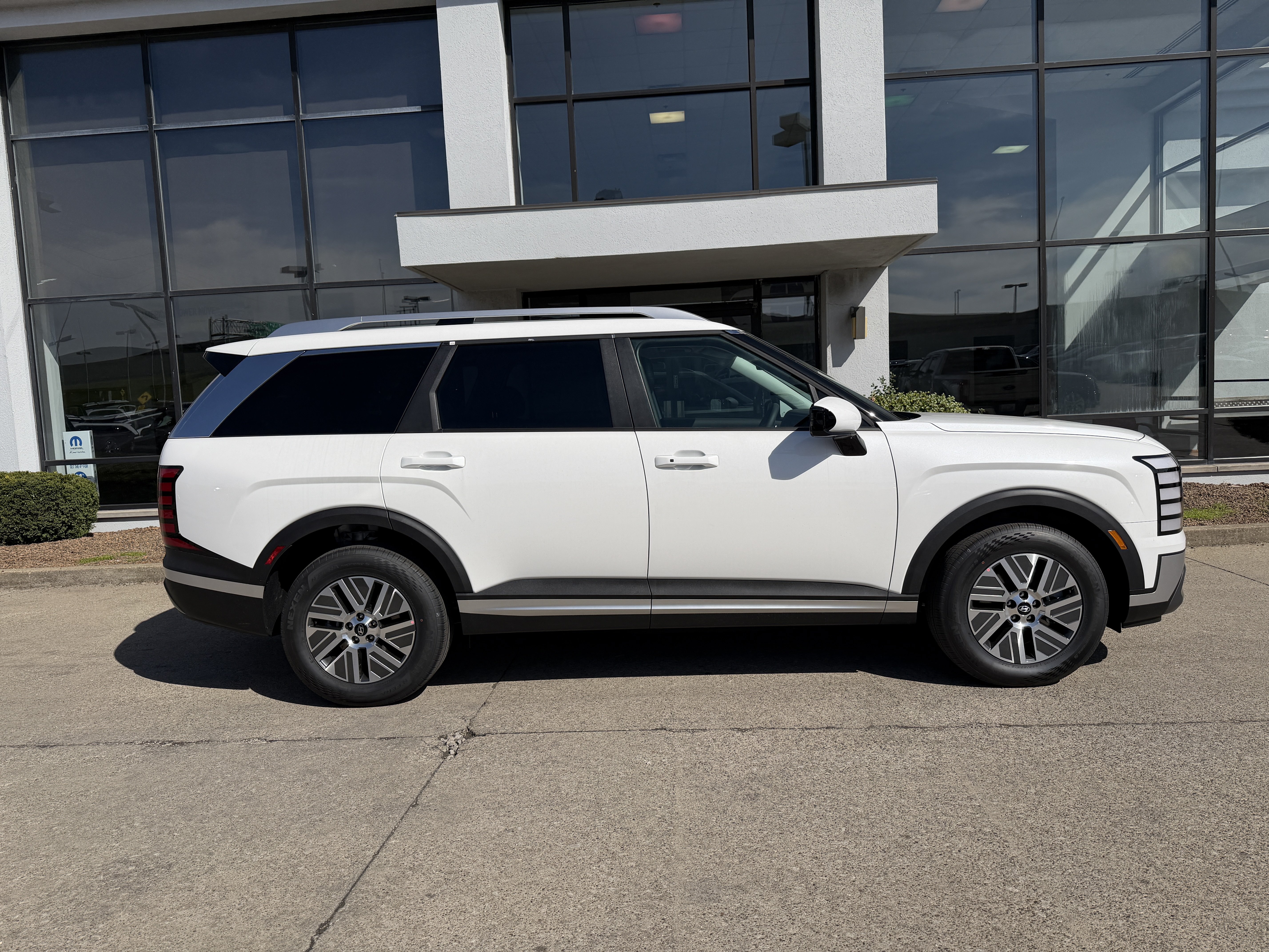 New 2026 Hyundai Palisade SEL AWD/4WD image 3