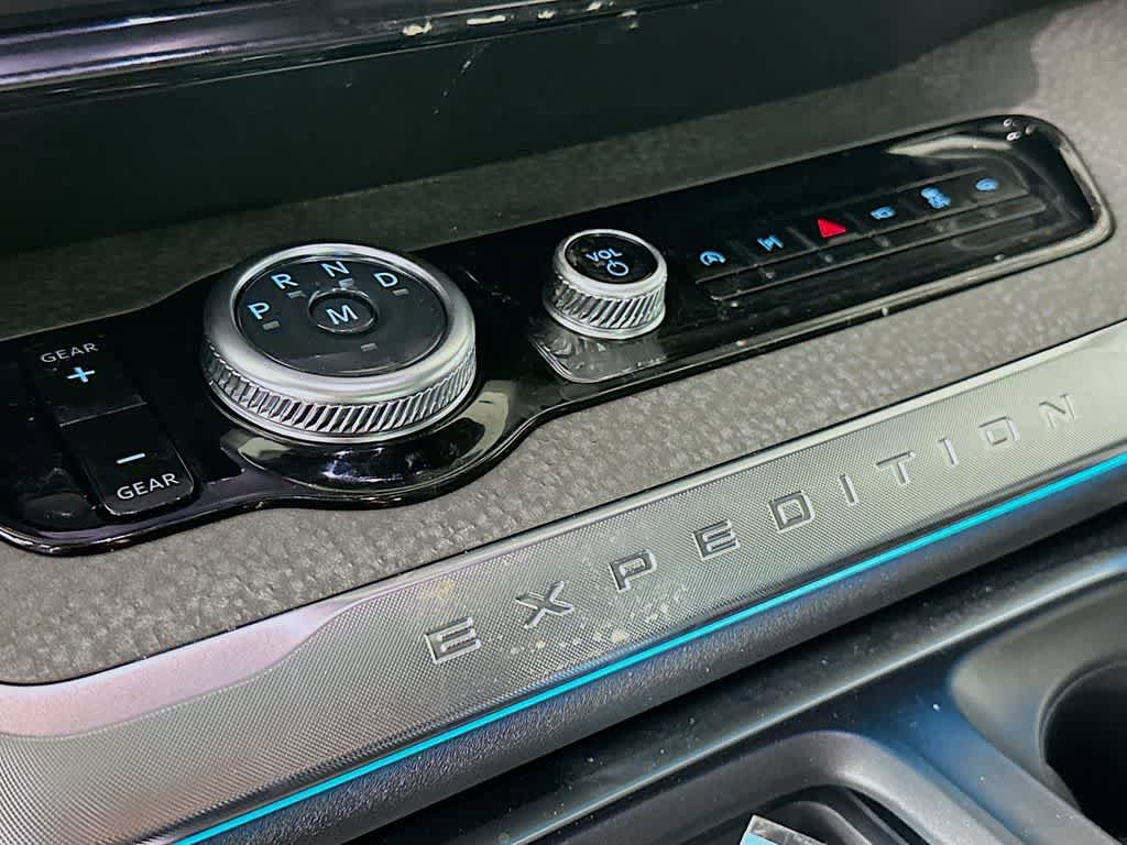 New 2026 Ford Expedition Tremor image 18