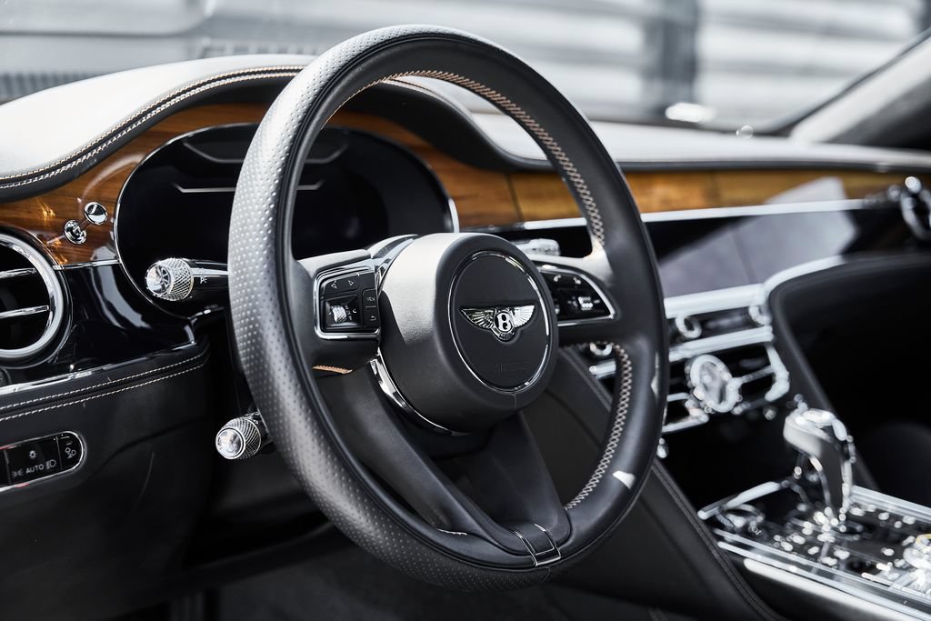 Used 2024 Bentley Flying Spur V8 AWD/4WD image 39