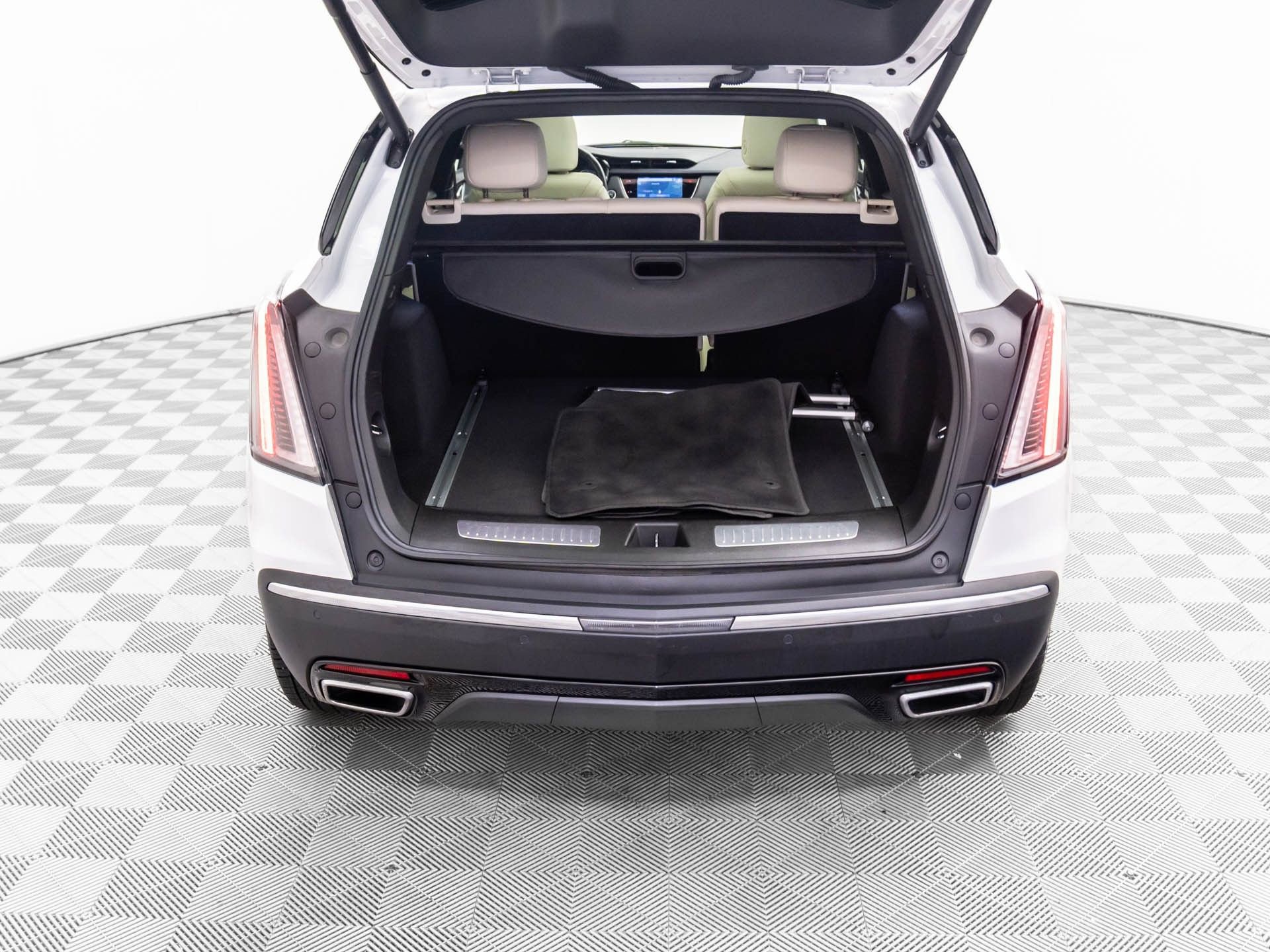 Certified 2022 Cadillac XT5 Sportv image 34