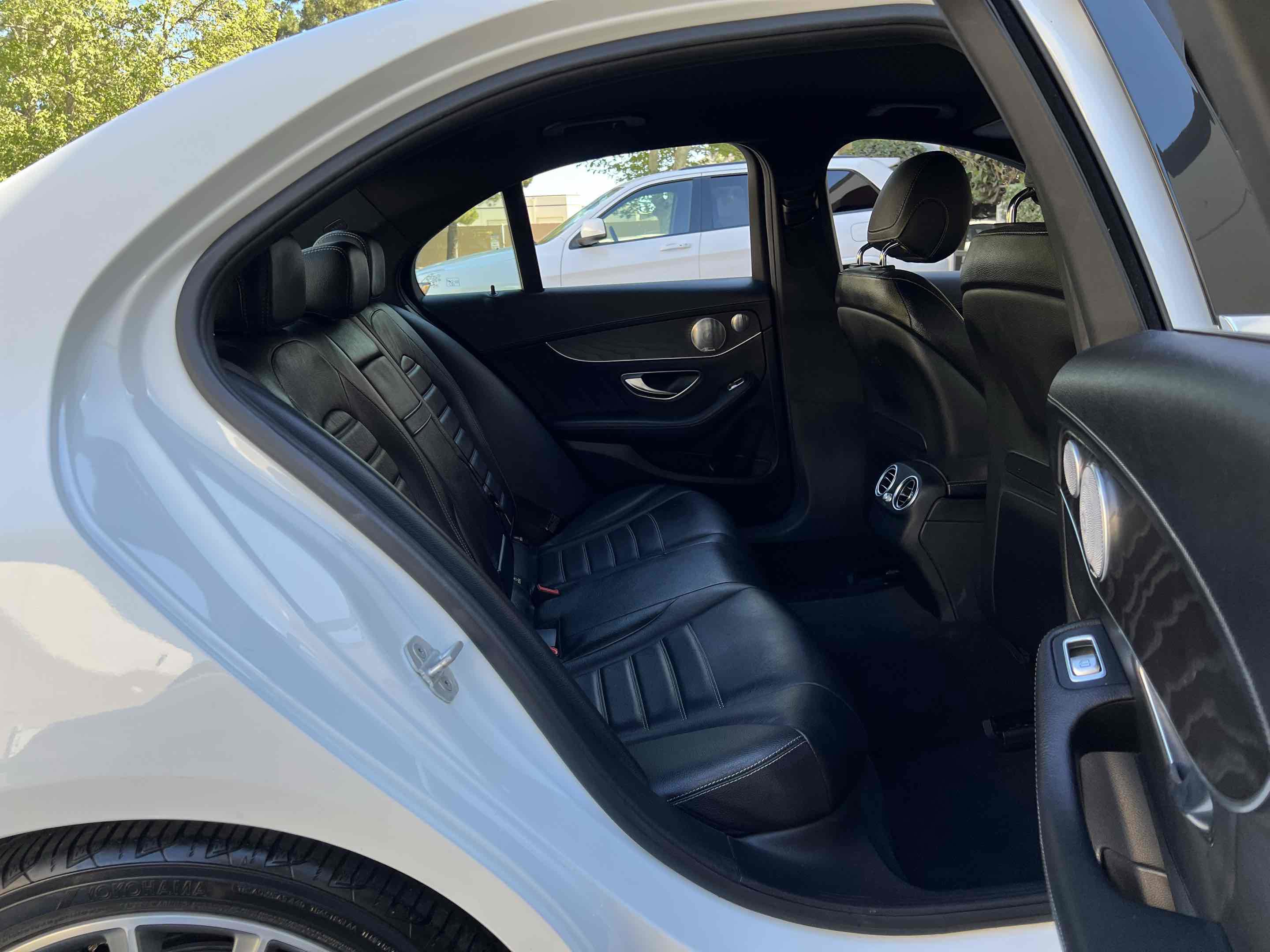 Used 2015 Mercedes-Benz C 300 Sport image 22