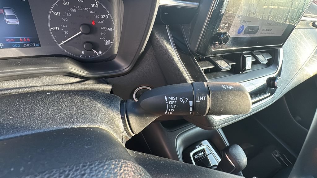 Used 2025 Toyota Corolla SE FWD image 18