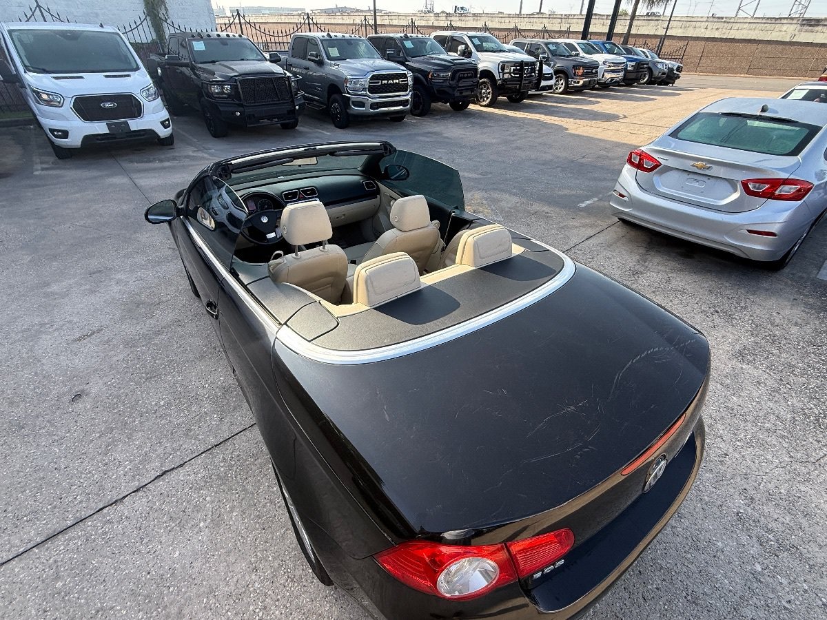 Used 2008 Volkswagen Eos Komfort FWD image 25