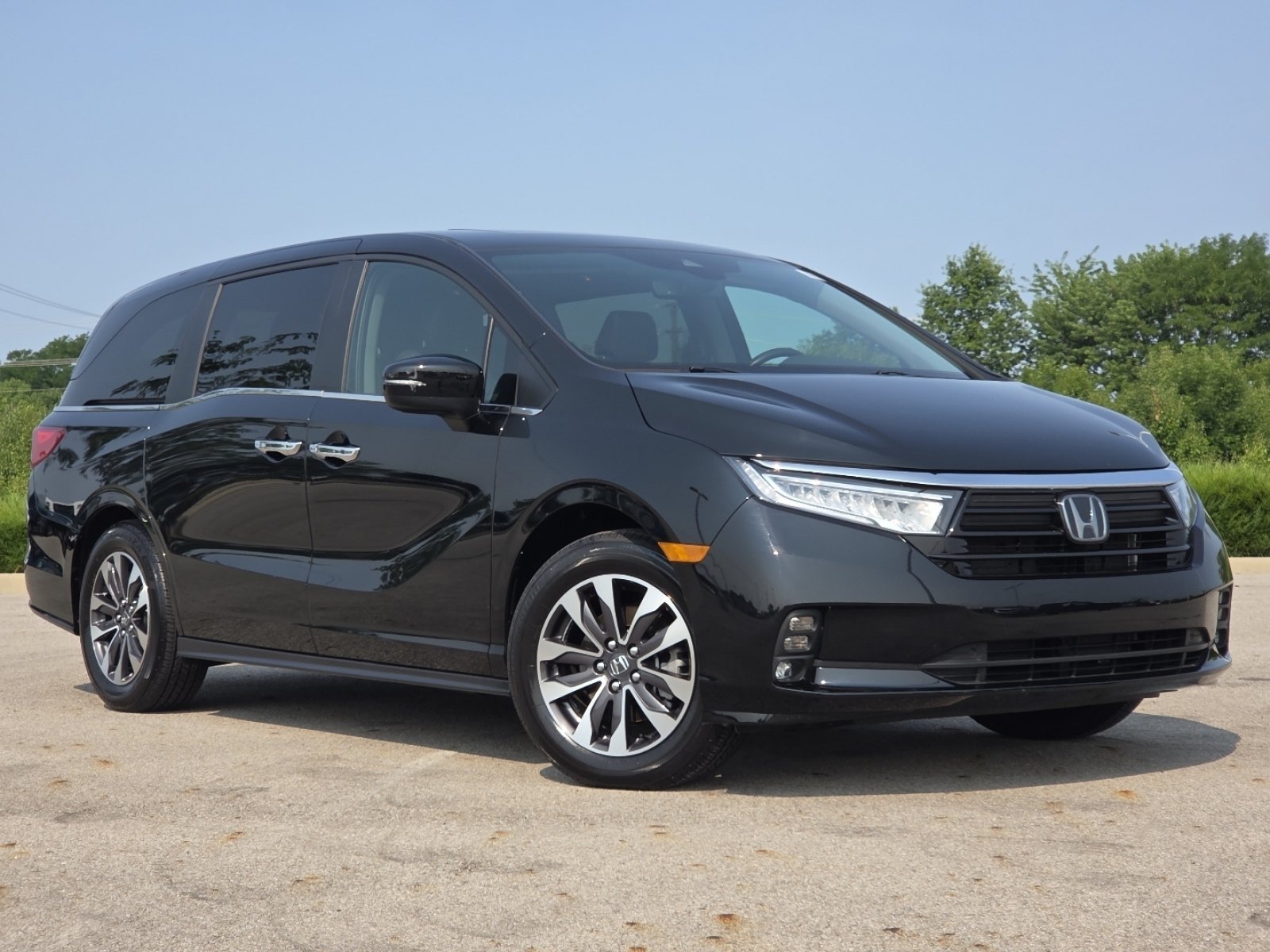 Used 2024 Honda Odyssey EX-L image 2