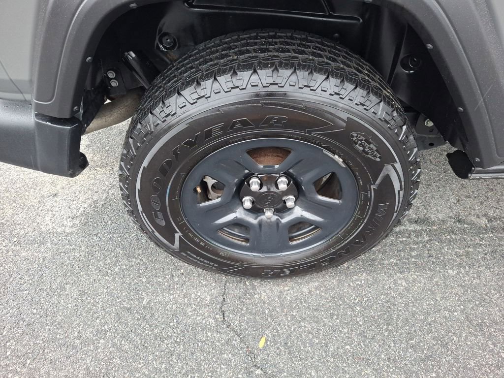 Used 2020 Jeep Wrangler Sport image 24