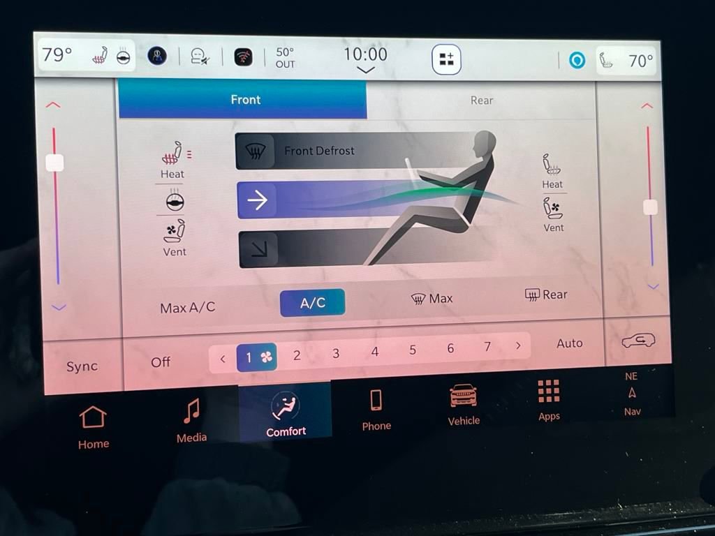 New 2025 Jeep Wagoneer L Series II w/ Convenience Group I image 17