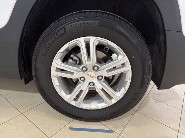 Used 2024 GMC Terrain SLE FWD image 26