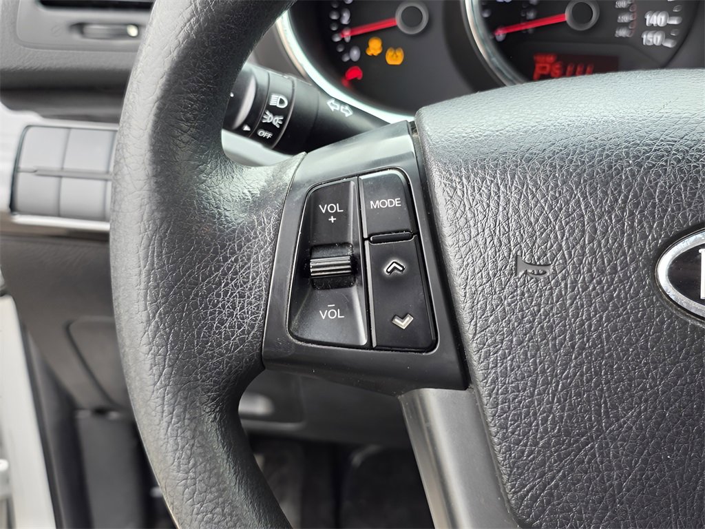 Used 2013 Kia Sorento LX image 23