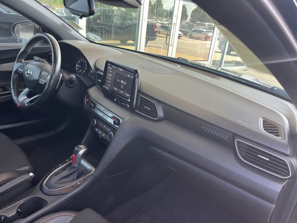Used 2020 Hyundai Veloster 2.0 Premium image 24