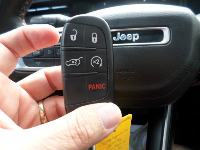 Used 2022 Jeep Compass Limited w/ (RED) Package AWD/4WD image 25