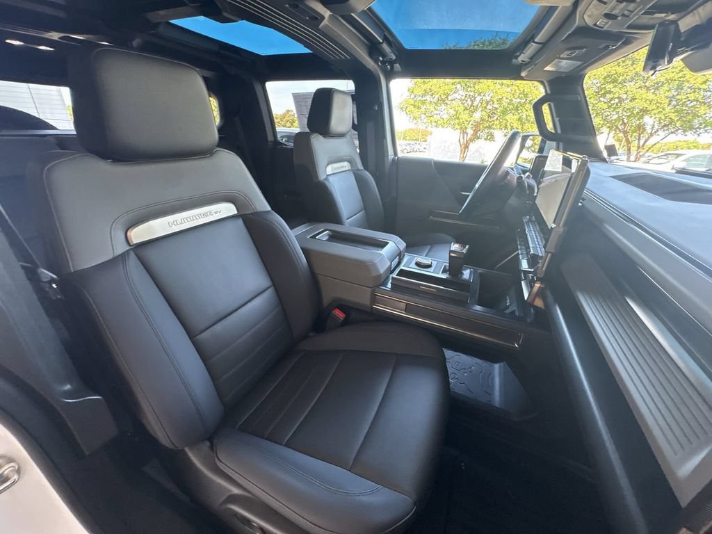 Certified 2025 GMC Hummer EV 2X AWD/4WD image 29