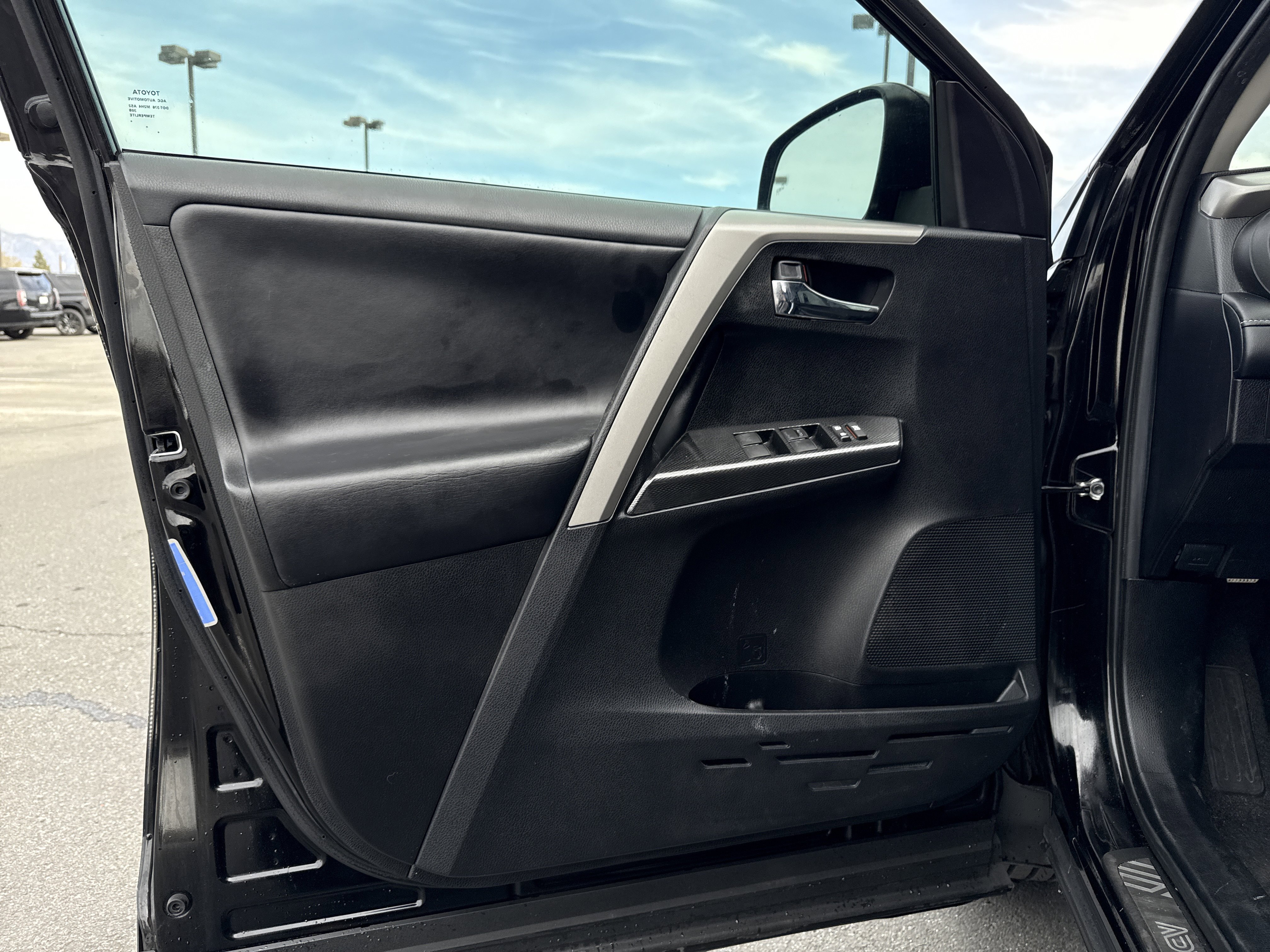 Used 2018 Toyota RAV4 Adventure image 10