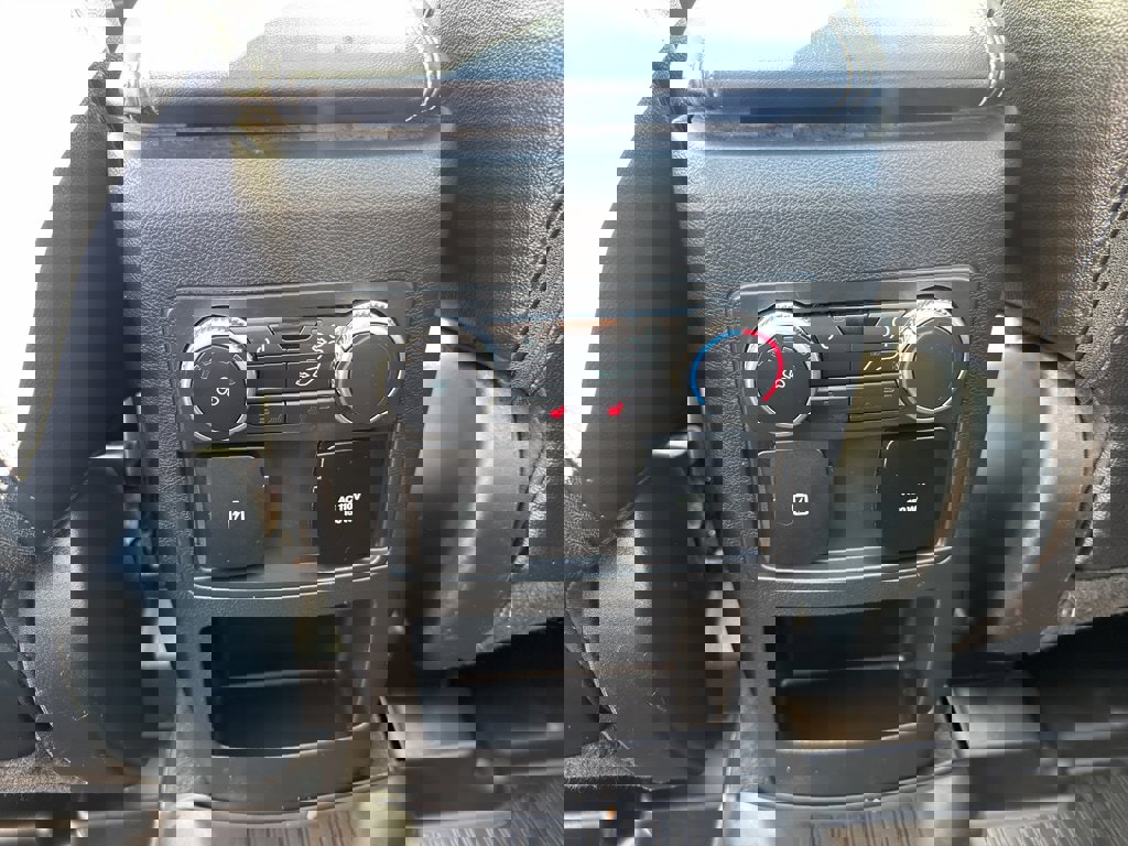 Used 2021 Ford Explorer Limited w/ Hybrid Equipment Group 310A image 35