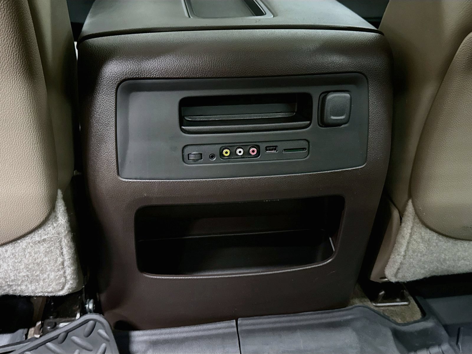 Used 2015 GMC Sierra 3500 Denali AWD/4WD image 29