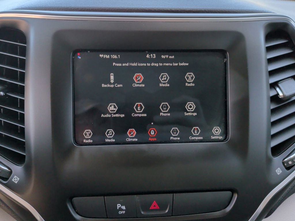 Used 2020 Jeep Cherokee Latitude Plus FWD image 25